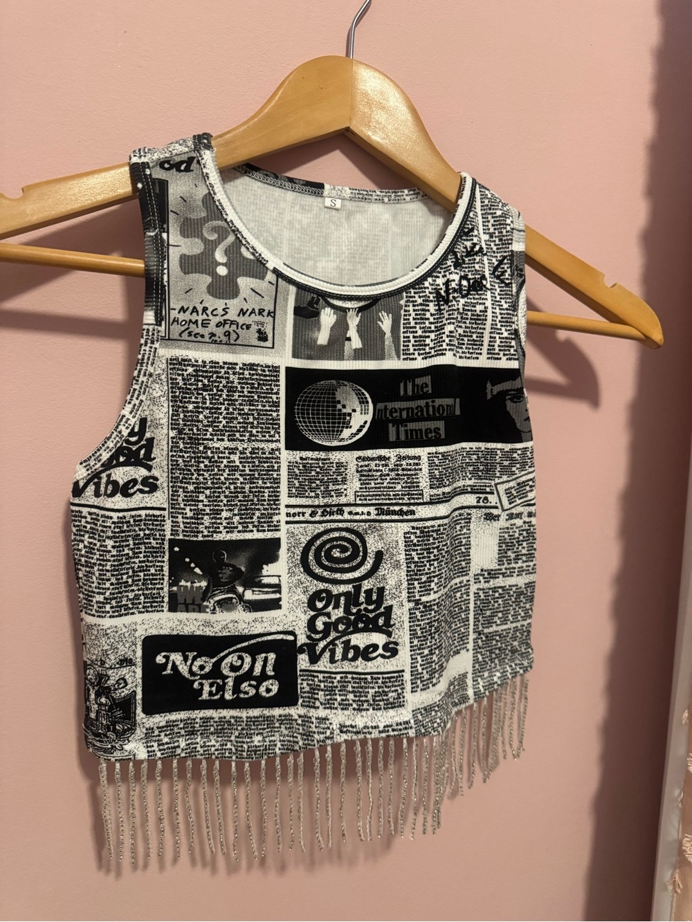 Newspaper Print Fringe Crop Tank Top - Black & White